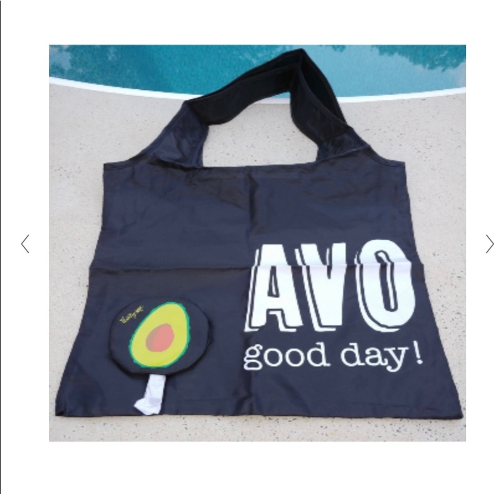 Foldaway Tote in Avocado
